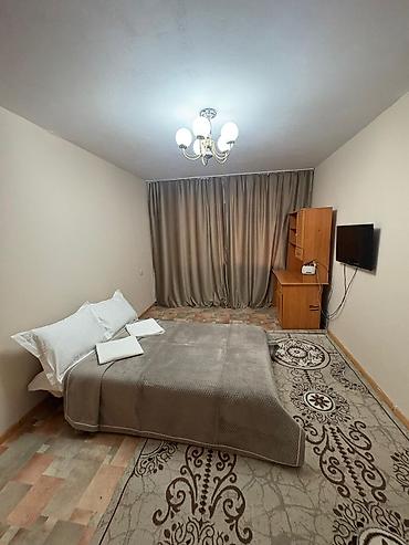 hostel osh: 1 комната, 10 мкр, Постельное белье, Парковка, Телевизор — 9