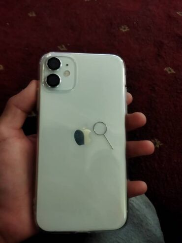 ноутбук планшет 2 в 1: IPhone 11, Колдонулган, 128 ГБ, Ак, Каптама, 82 %