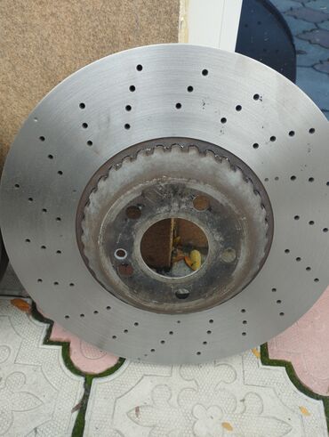 Тормозные диски: Предний тормозной диск Mercedes-Benz 2018 г., Б/у, Оригинал, Германия — 4