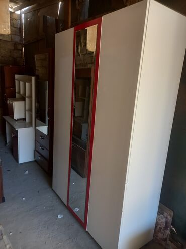 Mebel: Yeni, Açılan, 3 qapılı Düz dolab, Qarderob, paltar dolabı, Türkiyə