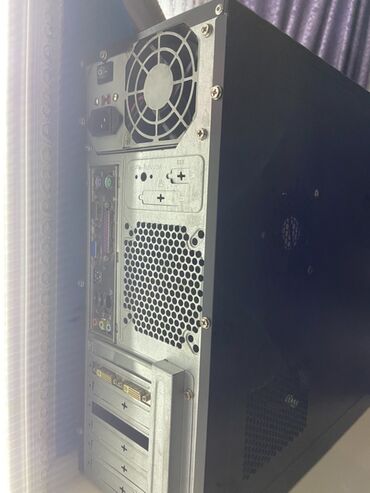 компьютер на запчасти: Masaüstü kompüter sistemi – “CAT” qara korpus Windows10 2GB Ram 150GB