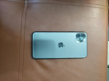 Apple iPhone: IPhone 11 Pro Max, Колдонулган, 256 ГБ, Кара, Заряддоочу түзүлүш, Коргоочу айнек, Каптама, 81 %
