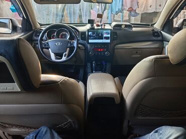 Kia: Kia Sorento: 2.4 l | 2012 il Krossover — 7