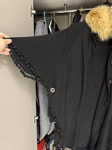 ponco: Qadınlar üçün qara ponço-kardiqan - Model: ponço tipli, sərbəst kəsim — 3