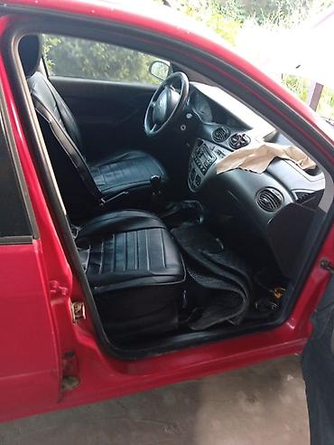 focus: Ford Focus: 2004 г., 1.8 л, Механика, Седан — 4