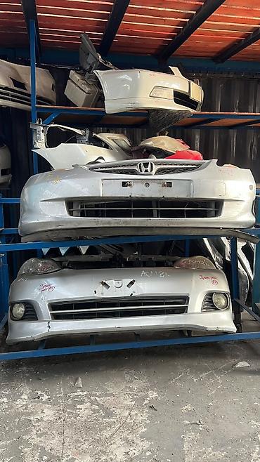 Бампер и комплектующие: Бампер Toyota, Б/у, Оригинал — 19