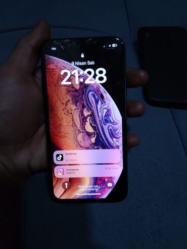 iphone xs kabro: IPhone Xs, 64 GB, Qara, Face ID