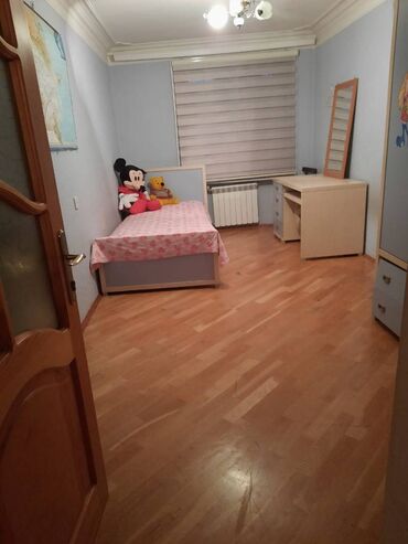 Uzunmüddətli kirayə mənzillər: Qaraev metrosunun yaxınlığında 5 mertebeli binanın 3-cu mərtəbəsində -da lalafo.az — 9 Uzunmüddətli kirayə mənzillər: Qaraev metrosunun yaxınlığında 5 mertebeli binanın 3-cu mərtəbəsində — 9