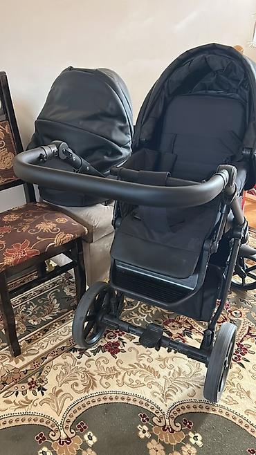 Modullu arabalar: Uşaq arabası – iki modullu, tam qara rəng - 2 alət: dərin beşik — 2