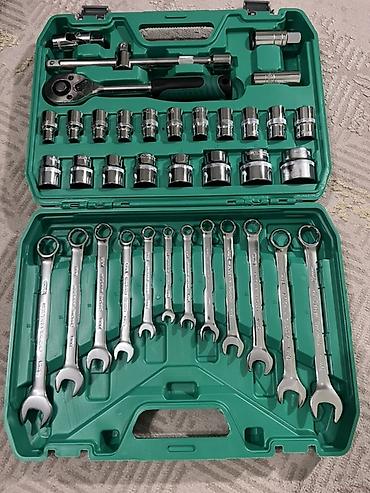 Наборы инструментов: Абсолютно новая с коробкой .Набор инструментов 37 предметов в прочном — 2