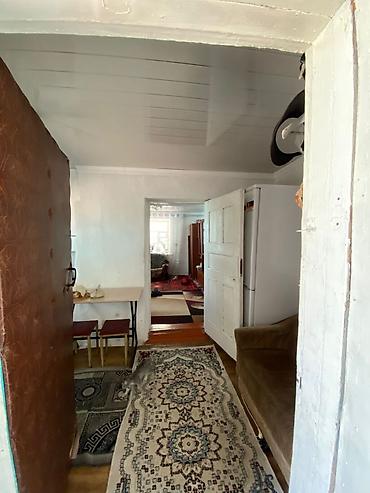 Продажа коттеджей и домов: Полдома с двором и входом с улицы через калитку и распашные ворота из — 3