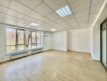 Офисы: Сдаю Офис, 73 м², В жилом комплексе, 1 линия
