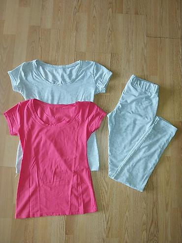 Kompleti: Ženska odeća – set majica i trenerki - Tri pamučne majice sa kratkim — 25