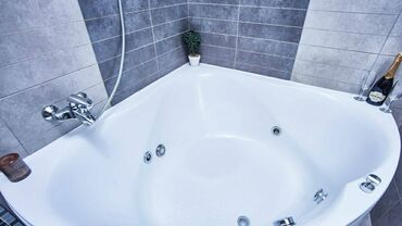 Посуточная аренда квартир: 2 комнаты, Кондиционер, Душевая кабина, Постельное белье — 17