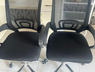 mudir masası: Yenidir az istifade olunub her biri ayri ayrida satilir toplam qiymet — 1