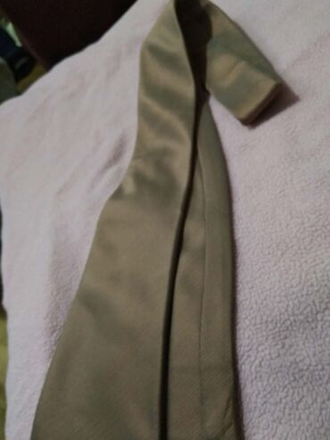 Košulje: Kravata 
Hugu Boss — 12