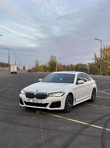 anda seat: BMW 530: 2021 г., 2 л, Автомат, Электромобиль, Седан — 1