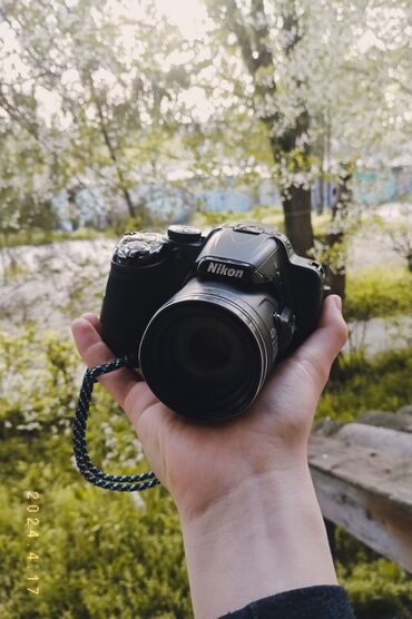 Фото и видеокамеры: Продаю ультра зум камеру Nikon Coolpix p520, состояние отличное все