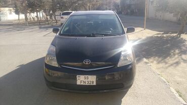 Toyota: 2008 prius gundelik arenda 30 azn qalmamaq serti ile depozit 200 m