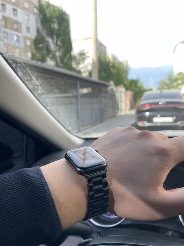куплю apple watch: Продаю Apple Watch 6-серия Цвет : черный Состояние : идеал Гарантия