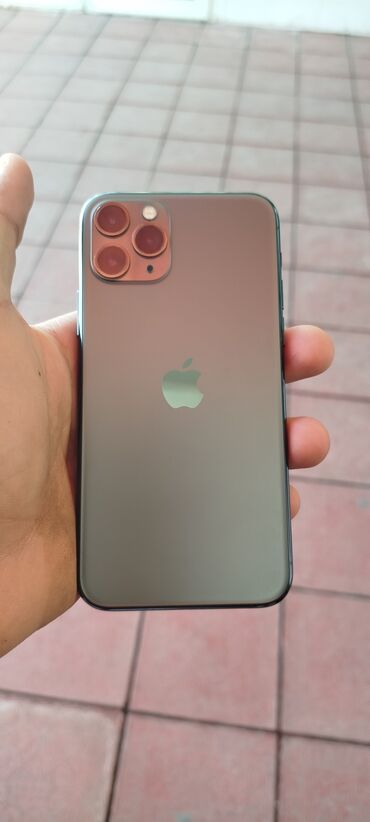 Apple iPhone: IPhone 11 Pro, Б/у, 64 ГБ, Зарядное устройство, Защитное стекло, Кабель, 90 %