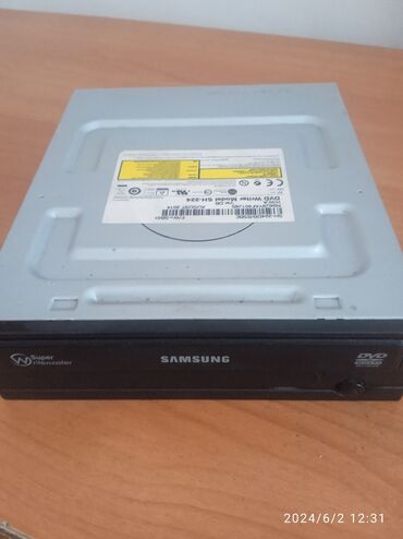 сканеры 6400 и более: Дисковод робочий
DVD writer model sh 224
дам + сата кабель