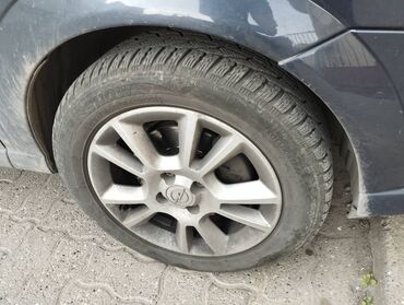 presvlake za auto sedišta: Felne Opel 4x100 205x65x16 -zimske gume nove 4 komada, izuzetno