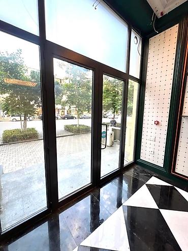 Коммерческая недвижимость: Azadlıq prospektində 77 m² obyekt icarəyə verilir Yer: Nəsimi — 5
