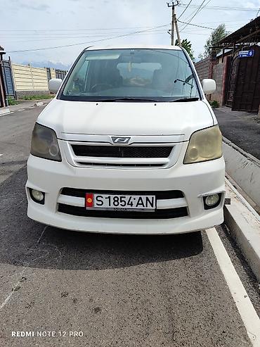марк дыва: Toyota Noah: 2003 г., 2 л, Автомат, Бензин, Минивэн — 1