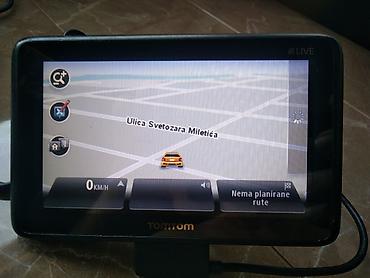 GPS za auto: Tom tom go live 5 inča 4cr 52- nove mape ispravna i očuvana u ekstra — 1