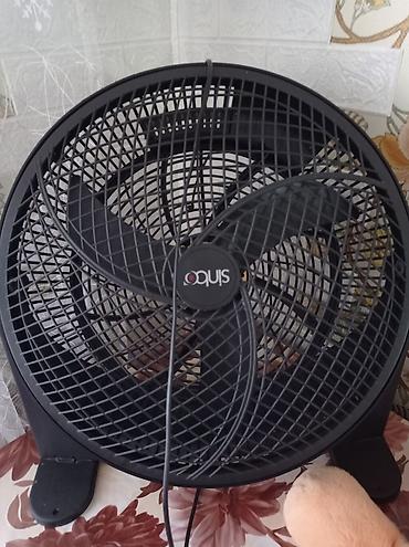 table fan: Напольный/настольный осевой вентилятор Sinbo (чёрный). диаметр 46 см — 1