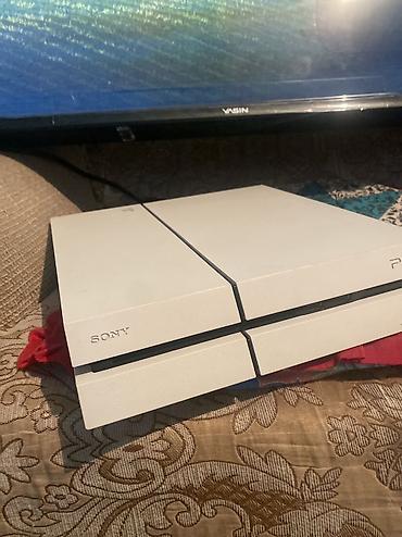 паровой утюг лаура стар: PlayStation 4 (белая) + аксессуары и игра Состав: - Игровая консоль — 3