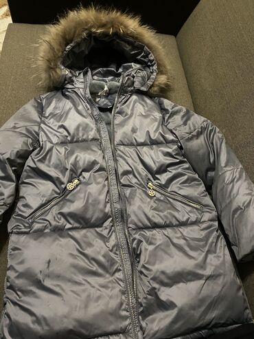 дешевые: Куртка зимняя на девочку 7-10 лет, в отличном состоянии, с натуральным