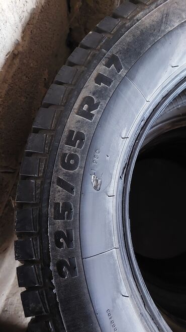 зимние шины 15 размер: Шиналар 65 / R 17, Кыш, Колдонулган, Комплект