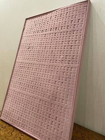 Bijuteriya vitrinləri: Aksesuar stendleri,her mehsuldan kifayet qeder var yeni coxdu.Qiymet — 6