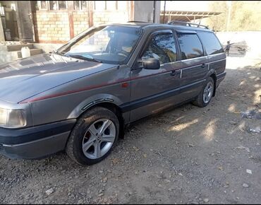 домик на колесах: Volkswagen Passat Variant: 1991 г., 1.8 л, Механика, Бензин, Универсал