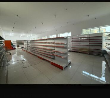 Kommersiya daşınmaz əmlakının satışı: Satılır: Mağaza içindəki Avadanlığlar Xüsusiyyətlər: - Geniş açıq — 5
