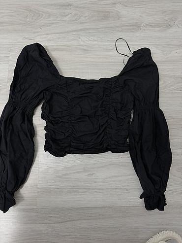 pull bear: Bershka, hm crop, Zara

Цена за одну вещь 200-300 сом, уточняйте — 5