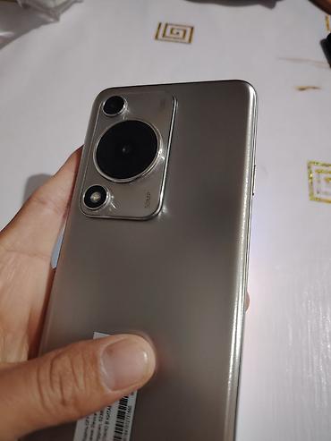 Уюлдук телефондор жана аксессуарлар: Huawei Nova Y70, Колдонулган, 128 ГБ, түсү - Күмүш, 2 SIM — 3