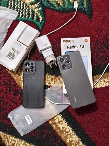 чехол на redmi: Redmi, Redmi 12, Б/у, 128 ГБ, цвет - Черный