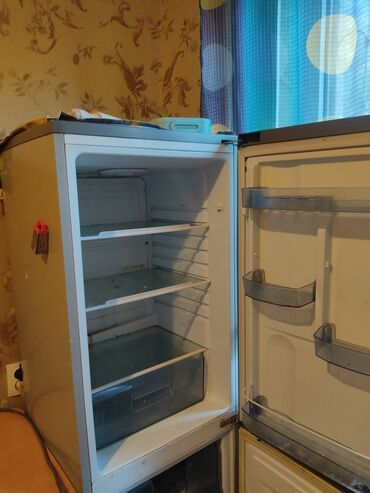 холодильники аренда: Муздаткыч Samsung, Колдонулган, Эки камералуу, No frost, 55 * 180 * 55
