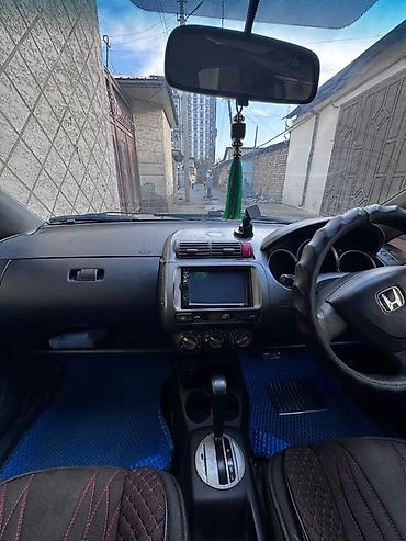 Honda: Honda Fit: 2003 г., 1.3 л, Автомат, Бензин, Хэтчбэк — 3