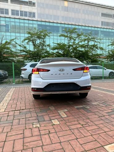 06 машина: Hyundai Avante: 2019 г., 1.6 л, Типтроник, Газ, Седан