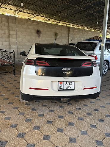самый дешёвый электромобиль: Chevrolet Volt: 2012 г., 1.5 л, Автомат, Гибрид, Хэтчбэк — 5