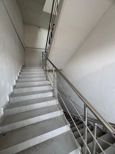 Долгосрочная аренда домов: 250 м², 4 комнаты — 7