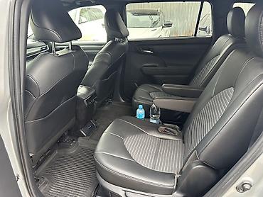 Toyota: Toyota Highlander: 2021 г., 3.5 л, Автомат, Бензин, Кроссовер — 7