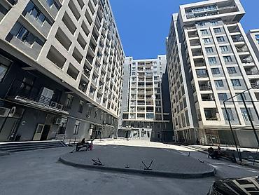 Квартиры: 3 комнаты, Новостройка, 80 м² — 1