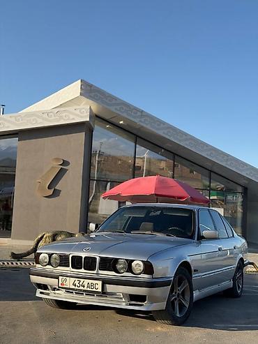 mazda 325: BMW 5 series: 1991 г., 3 л, Механика, Бензин, Седан — 3