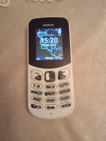 telfon sade: Sadə Nokia kamerası və kart yeri var.isteyen olsa razılaşariq