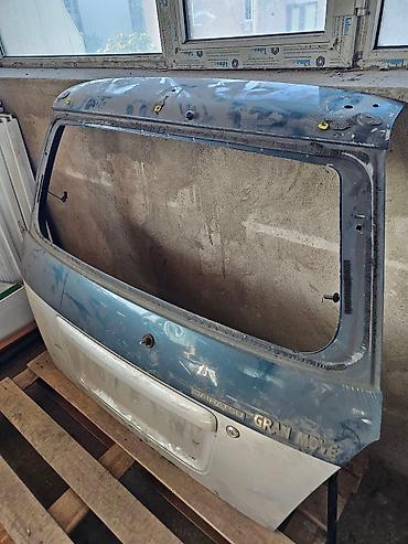1998: Крышка багажника Daihatsu, 1998 г., Б/у, Оригинал — 7